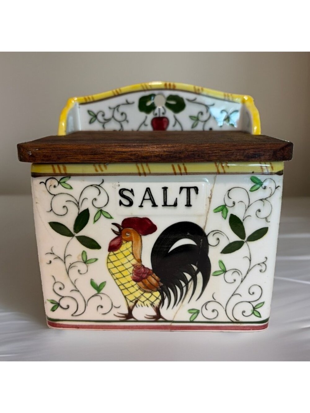 VTG Ucago PY Early Provincial Roosters & Roses Salt Box Wood Lid Japan 50s READ